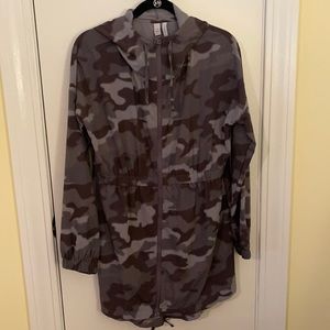 Z by Zella lightweight gray camo jacket size S